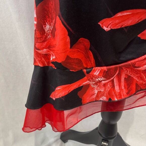Black and red floral print ruched ruffle hem midi cami dress size large - Picture 6 of 9